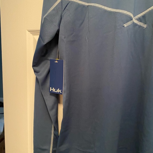 Huk performance fishing 🎣 shirt - Picture 5 of 7